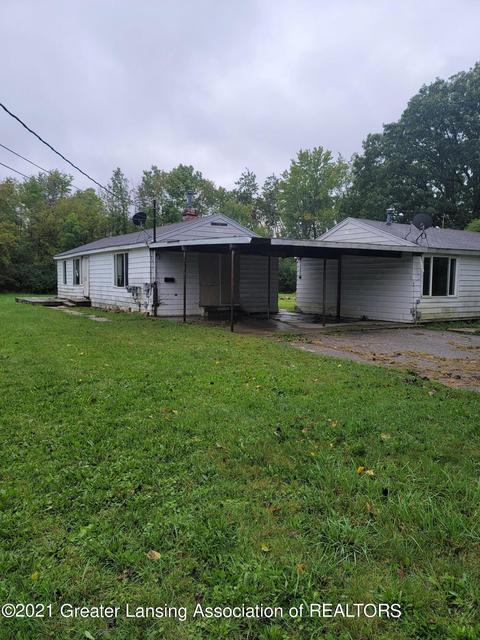 3933 Phoenix Dr, Lansing, MI 48911 photo 1