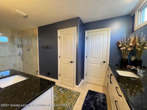 7825 Ashbrook Dr, Haslett, MI 48840 photo 16