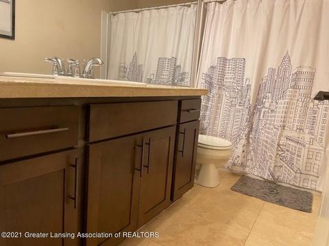 7825 Ashbrook Dr, Haslett, MI 48840 photo 18