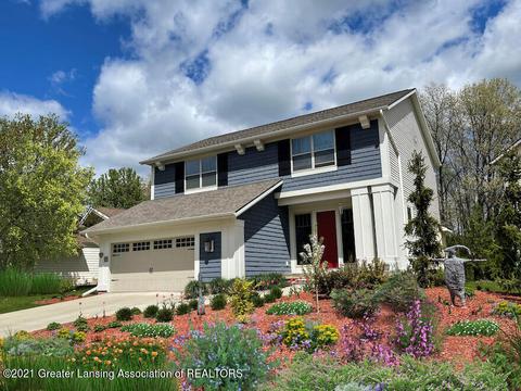 7825 Ashbrook Dr, Haslett, MI 48840 photo 1