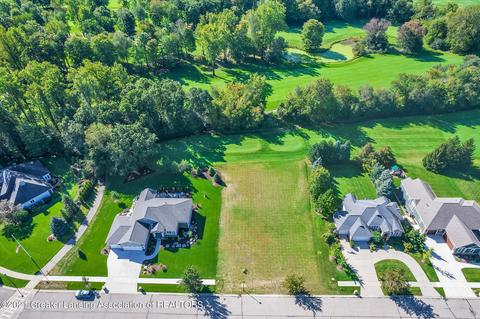 4930 Hawk Hollow Dr, Bath, MI 48808 photo 2