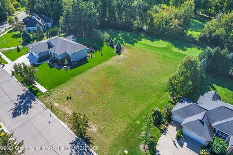 4930 Hawk Hollow Dr, Bath, MI 48808 photo 8
