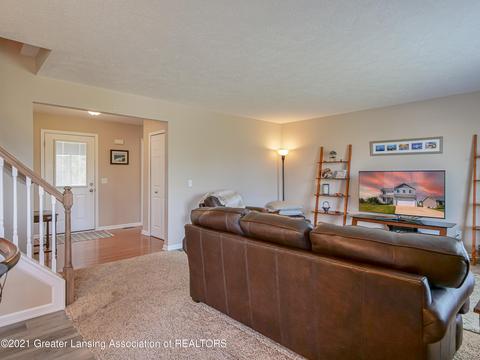 202 Ware St, Mason, MI 48854 photo 5