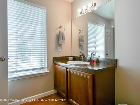 202 Ware St, Mason, MI 48854 photo 11