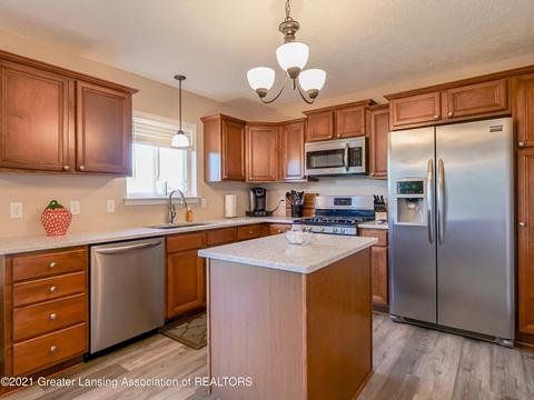 202 Ware St, Mason, MI 48854 photo 9