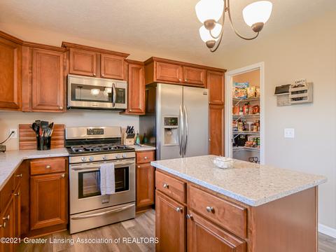 202 Ware St, Mason, MI 48854 photo 10