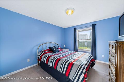 1352 Hosta Ct, Holt, MI 48842 photo 14