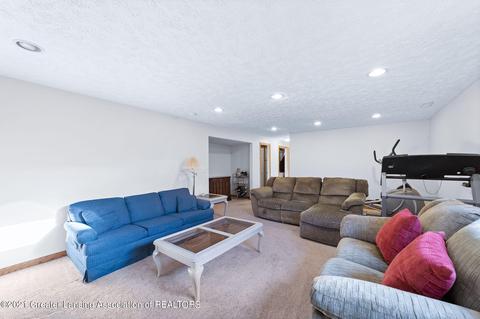 1352 Hosta Ct, Holt, MI 48842 photo 15
