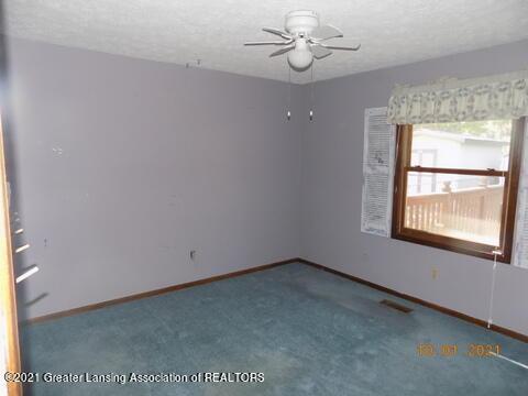 2575 Schippell St, Holt, MI 48842 photo 11