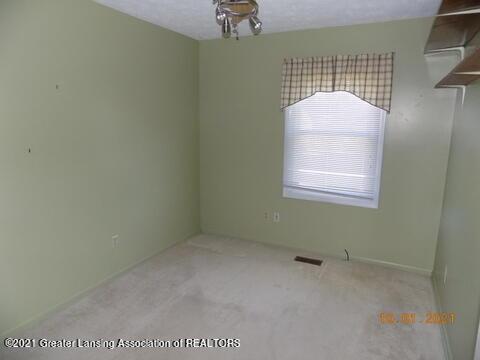 2575 Schippell St, Holt, MI 48842 photo 9