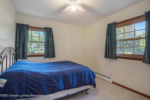 304 E Buchanan St, Saint Johns, MI 48879 photo 15