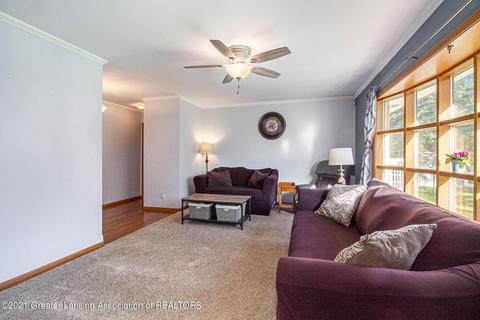 304 E Buchanan St, Saint Johns, MI 48879 photo 10