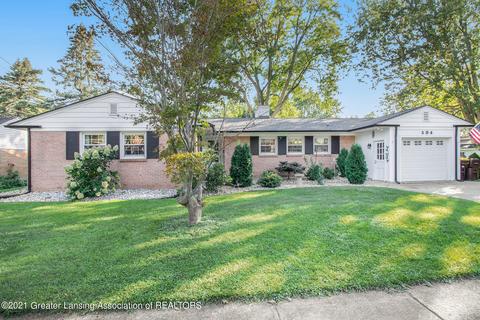 304 E Buchanan St, Saint Johns, MI 48879 photo 1