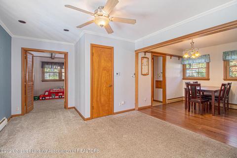 304 E Buchanan St, Saint Johns, MI 48879 photo 8