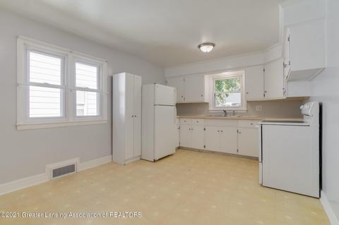 2008 Lyons Ave, Lansing, MI 48910 photo 7