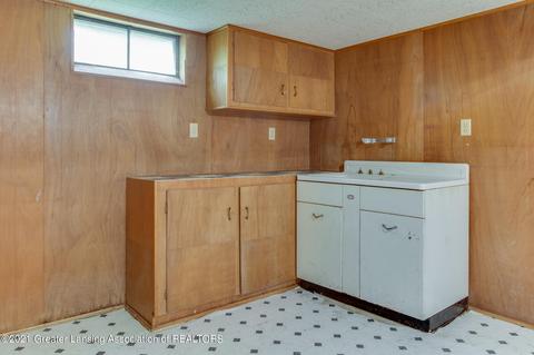 2008 Lyons Ave, Lansing, MI 48910 photo 24