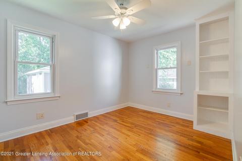2008 Lyons Ave, Lansing, MI 48910 photo 15
