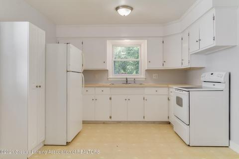 2008 Lyons Ave, Lansing, MI 48910 photo 8