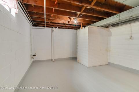 2008 Lyons Ave, Lansing, MI 48910 photo 19