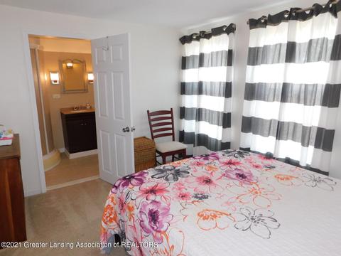 305 E Oak St, Mason, MI 48854 photo 26