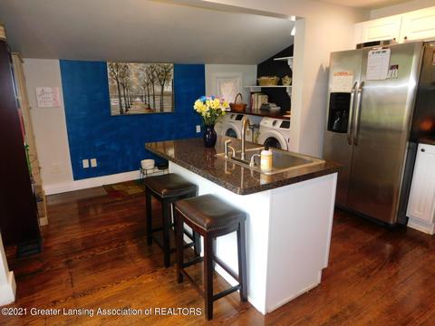 305 E Oak St, Mason, MI 48854 photo 13