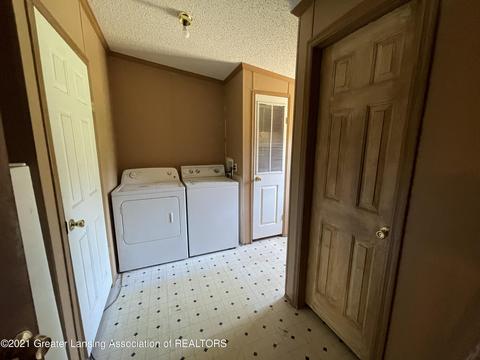 230 N 2nd St, Stanton, MI 48888 photo 12
