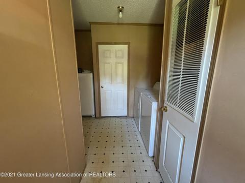 230 N 2nd St, Stanton, MI 48888 photo 16