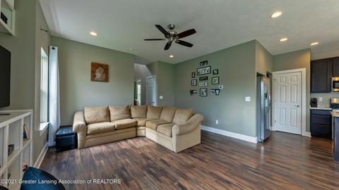 8526 Jacaranda Dr, Dimondale, MI 48821 photo 9