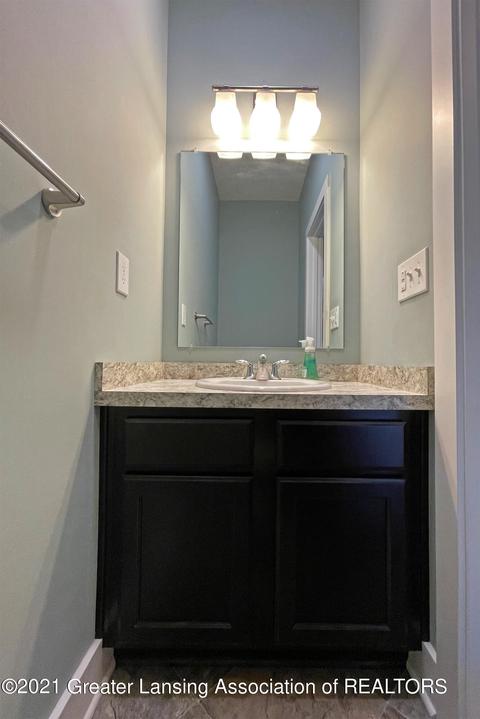 8526 Jacaranda Dr, Dimondale, MI 48821 photo 26