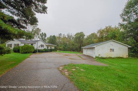 929 N Cedar Rd, Mason, MI 48854 photo 1