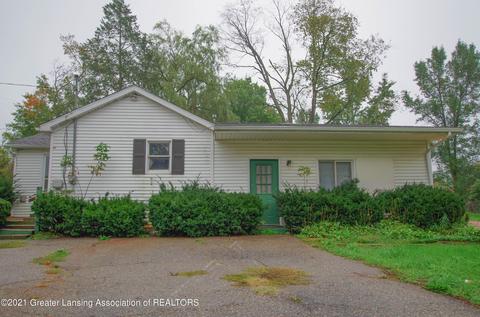 929 N Cedar Rd, Mason, MI 48854 photo 5