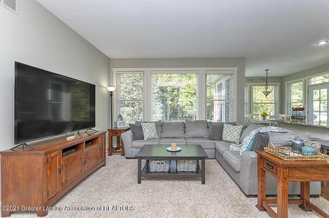 11270 Autumn Meadows Dr, Dewitt, MI 48820 photo 6
