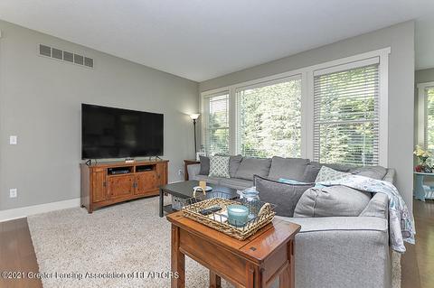 11270 Autumn Meadows Dr, Dewitt, MI 48820 photo 7
