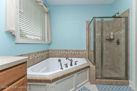 11270 Autumn Meadows Dr, Dewitt, MI 48820 photo 17