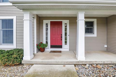 13067 Addington, Dewitt, MI 48820 photo 2