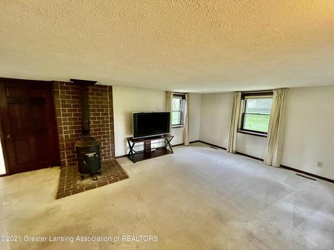 1012 Turner Rd, Dewitt, MI 48820 photo 4