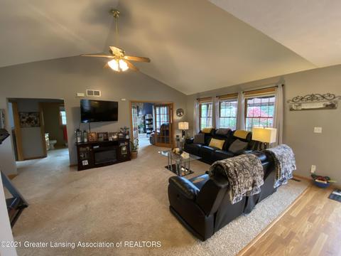 1717 E Hyde Rd, Saint Johns, MI 48879 photo 12