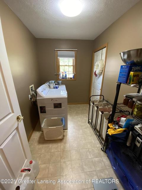1717 E Hyde Rd, Saint Johns, MI 48879 photo 15