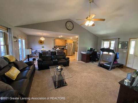 1717 E Hyde Rd, Saint Johns, MI 48879 photo 9
