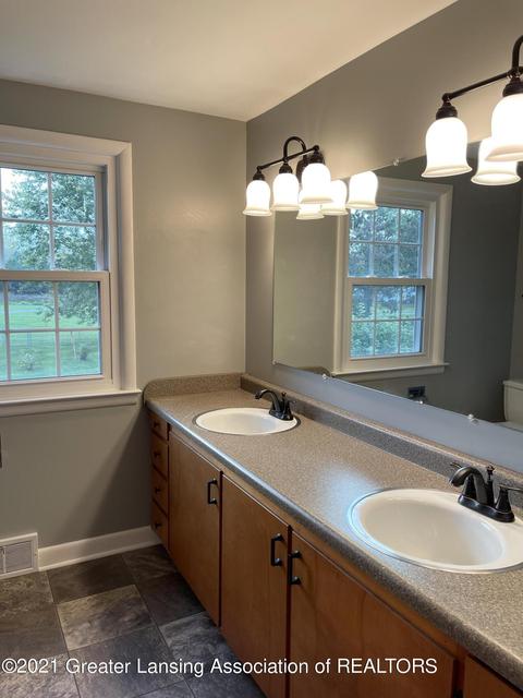 12784 Wood Rd, Bath, MI 48808 photo 12