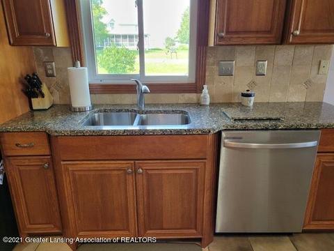 6461 W Howe Rd, Dewitt, MI 48820 photo 8