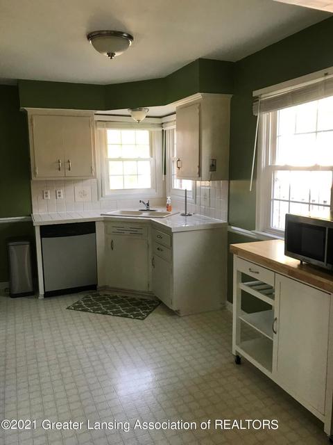 1117 Mitchell Ave, Lansing, MI 48917 photo 11