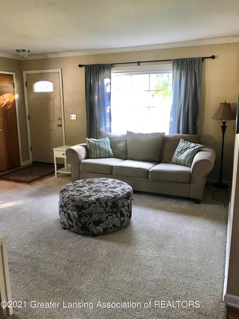 1117 Mitchell Ave, Lansing, MI 48917 photo 3