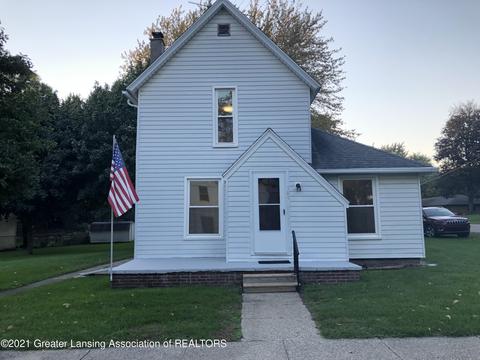 385 Green St, Perry, MI 48872 photo 2
