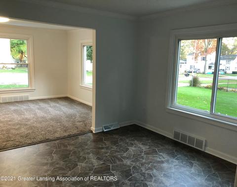 385 Green St, Perry, MI 48872 photo 10
