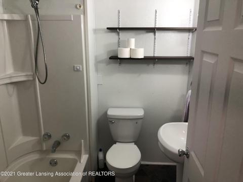 385 Green St, Perry, MI 48872 photo 14