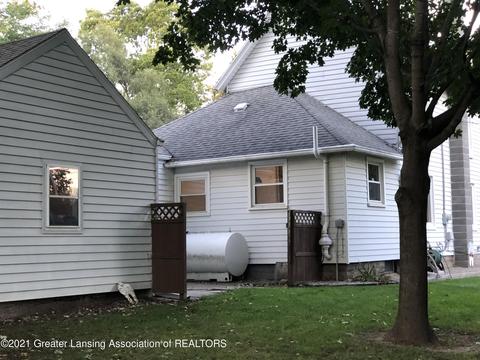 385 Green St, Perry, MI 48872 photo 27