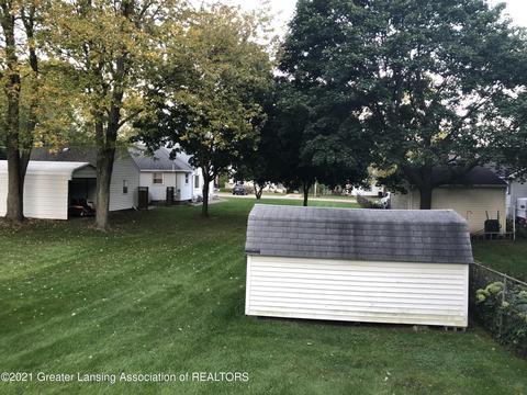 385 Green St, Perry, MI 48872 photo 23