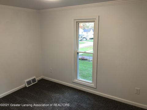 385 Green St, Perry, MI 48872 photo 18