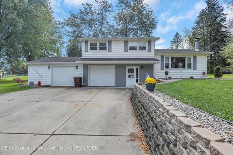 12738 Holly Ln, Dewitt, MI 48820 photo 1